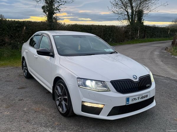Skoda Octavia Saloon, Diesel, 2017, White