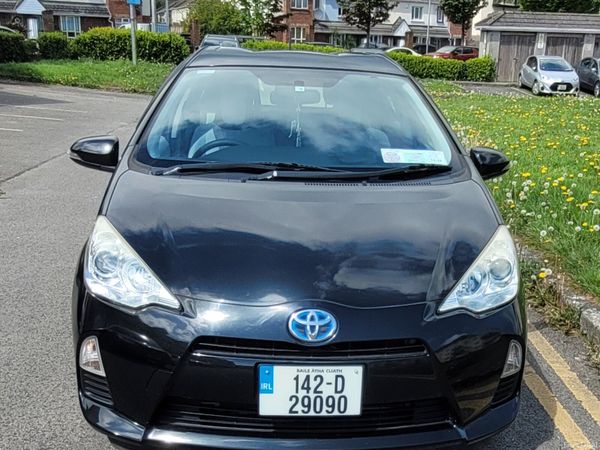 Toyota Aqua Hatchback, Petrol Hybrid, 2014, Black