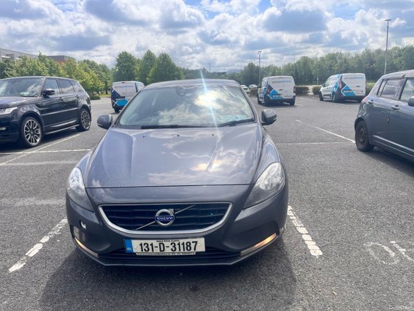 Volvo V40 Hatchback, Diesel, 2013, Grey