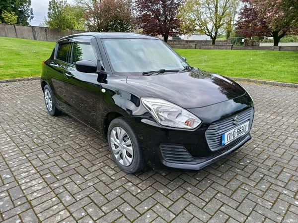 Suzuki Swift Hatchback, Petrol, 2017, Black