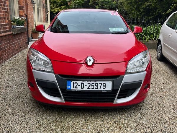 Renault Megane Coupe, Diesel, 2012, Red