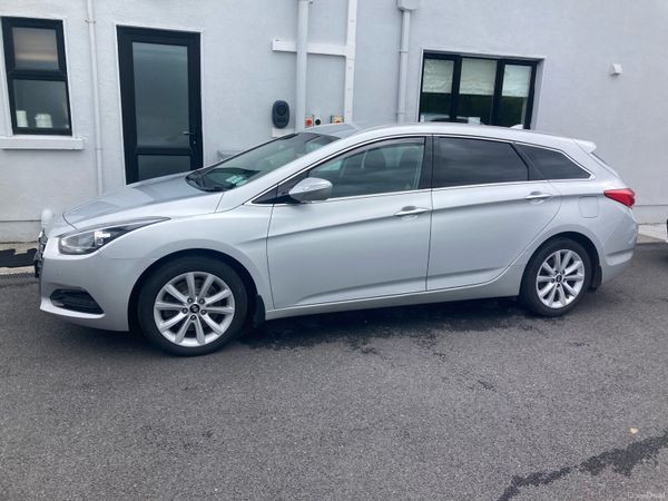 Hyundai i40 Estate/Jeep, Diesel, 2015, Silver