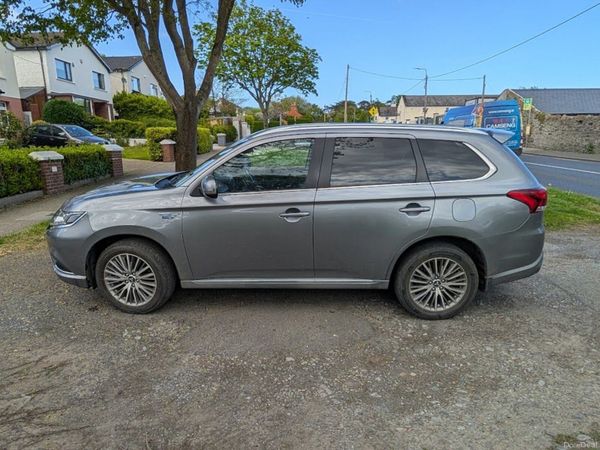 Mitsubishi Outlander SUV, Petrol Plug-in Hybrid, 2020, Grey