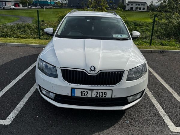 Skoda Octavia Estate, Diesel, 2015, White