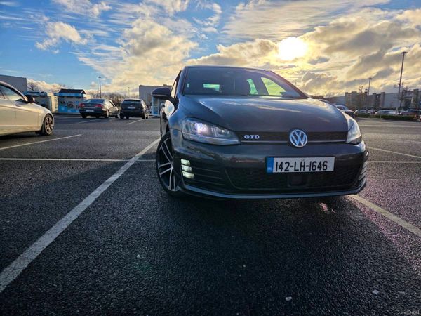 Volkswagen Golf Hatchback, Diesel, 2014, Grey