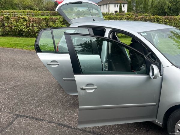 Volkswagen Golf Hatchback, Petrol, 2008, Silver