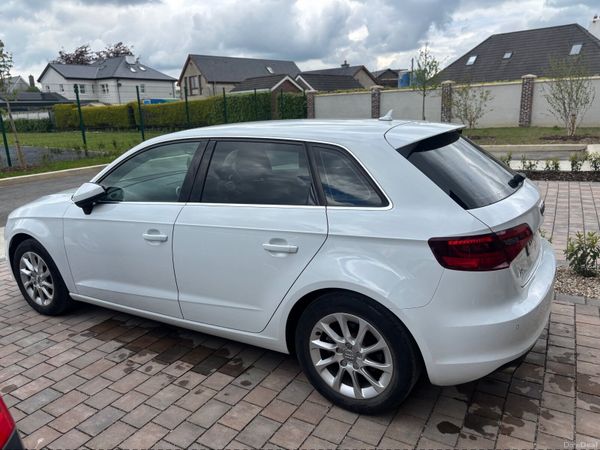 Audi A3 Hatchback, Petrol, 2015, White