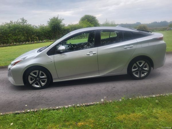 Toyota Prius Hatchback, Petrol Hybrid, 2018, Grey