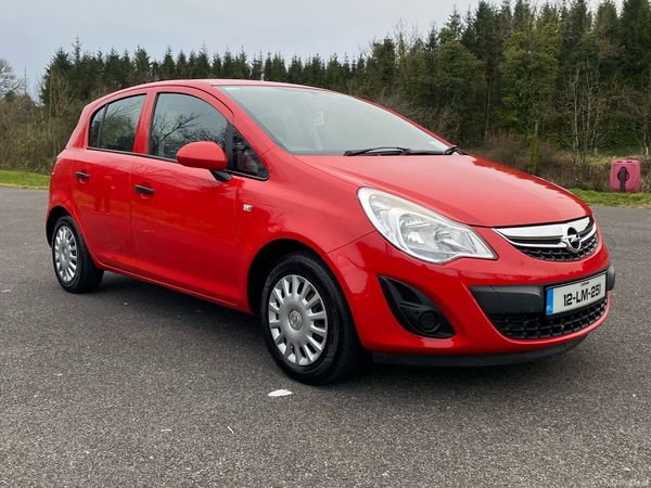 Opel Corsa Hatchback, Petrol, 2012, Red
