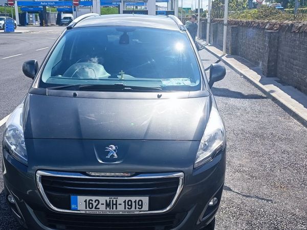 Peugeot 5008 MPV, Diesel, 2016, Grey