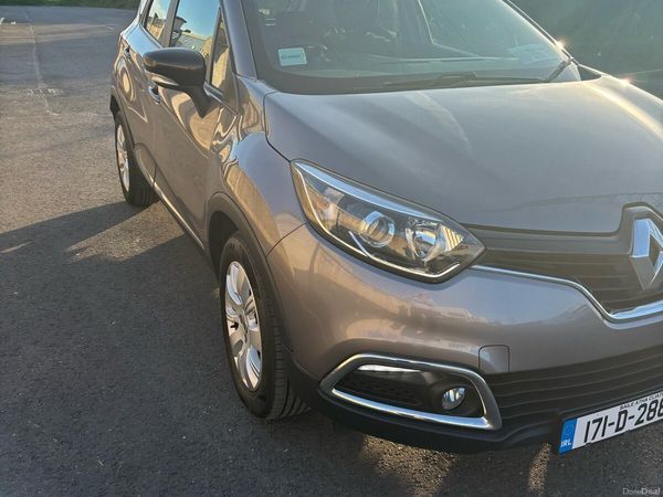 Renault Captur Hatchback, Petrol, 2017, Grey