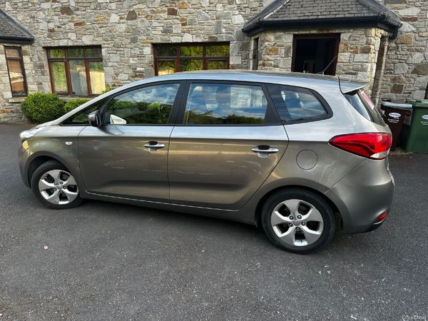 Kia Carens MPV, Diesel, 2013, Silver