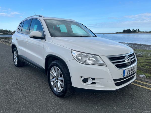 Volkswagen Tiguan SUV, Diesel, 2011, White