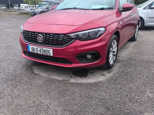 Fiat Tipo MPV, Diesel, 2018, Red