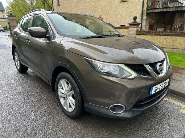 Nissan Qashqai Hatchback, Diesel, 2016, Brown