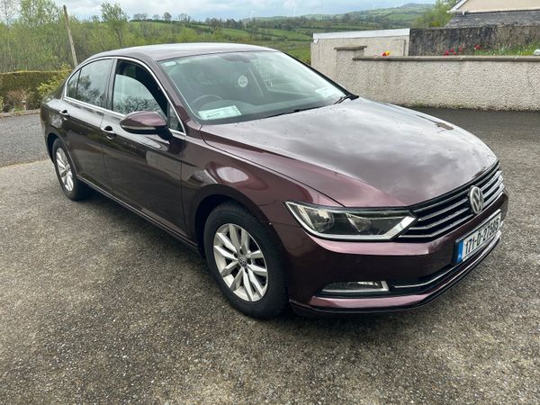 Volkswagen Passat Saloon, Diesel, 2017, Red