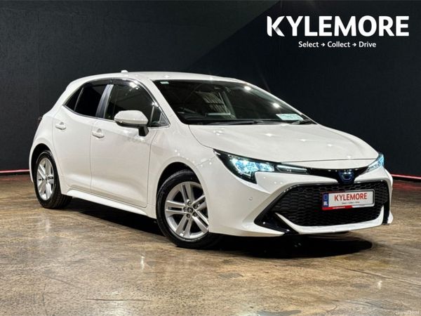 Toyota Corolla Hatchback, Petrol Hybrid, 2020, White