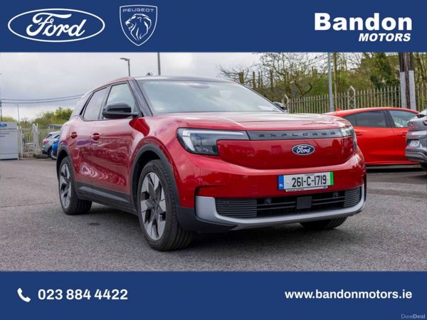 Ford Explorer MPV, Electric, 2026, Red