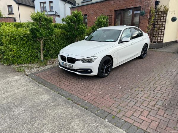 BMW 3-Series Saloon, Petrol Plug-in Hybrid, 2018, White