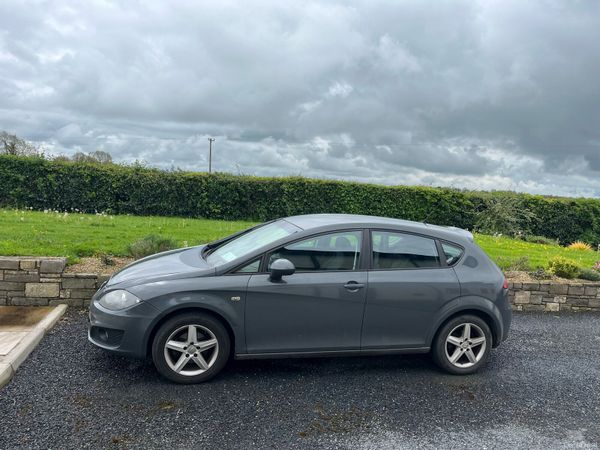 SEAT Leon Hatchback, Diesel, 2011, Grey
