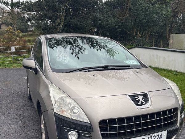 Peugeot 3008 MPV, Diesel, 2012, Grey