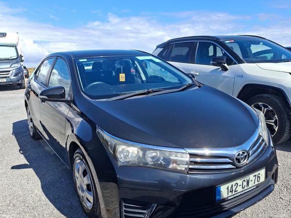 Toyota Corolla Saloon, Diesel, 2014, Black