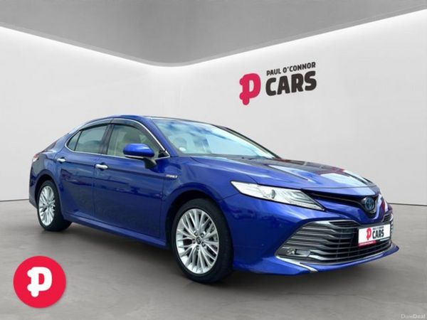 Toyota Camry Saloon, Petrol Hybrid, 2019, Blue