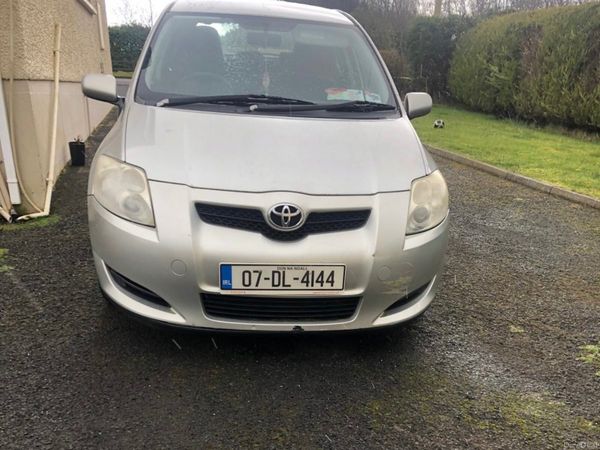 Toyota Auris Hatchback, Petrol, 2007, Silver