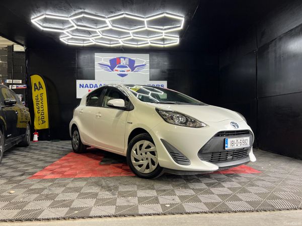 Toyota Aqua Hatchback, Petrol Hybrid, 2018, White