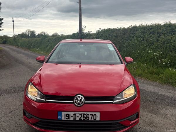 Volkswagen Golf Hatchback, Diesel, 2019, Red