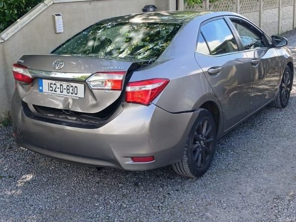 Toyota Corolla Saloon, Diesel, 2015, Bronze