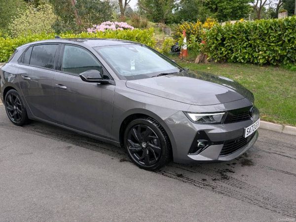 Vauxhall Astra Hatchback, Petrol, 2023, Grey