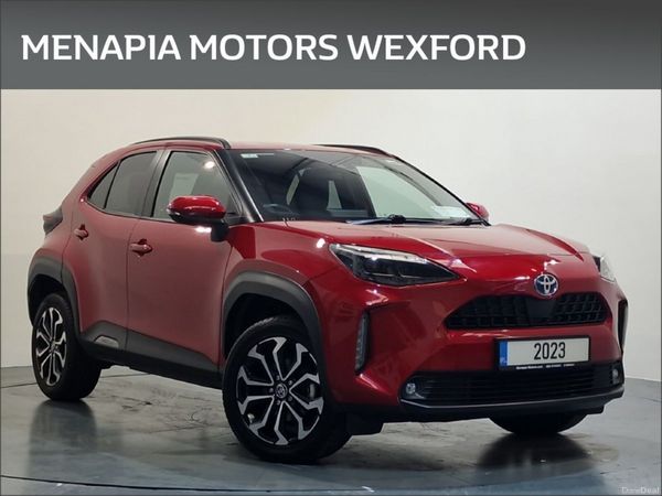 Toyota Yaris SUV, Petrol Hybrid, 2023, Red