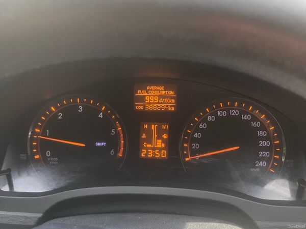 Toyota Avensis Saloon, Diesel, 2011, Grey