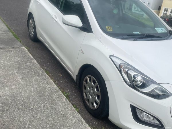 Hyundai i30 MPV, Diesel, 2012, White