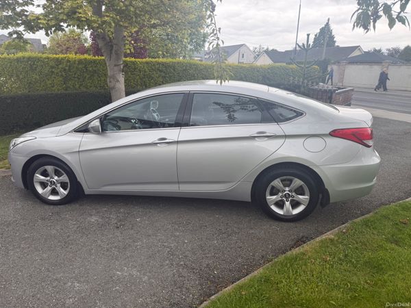 Hyundai i40 Saloon, Diesel, 2012, Silver