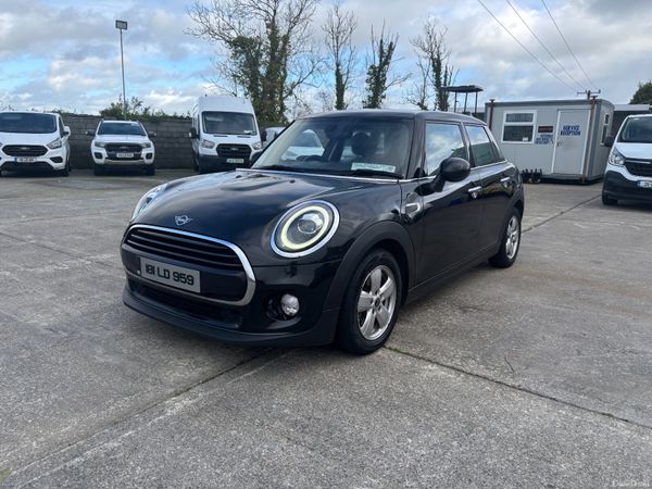 Mini Cooper Hatchback, Diesel, 2018, Black