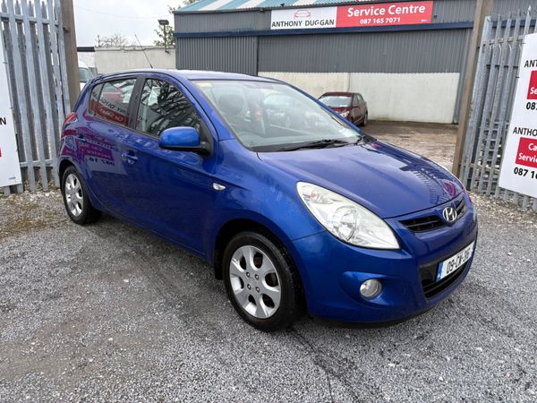 Hyundai i20 Hatchback, Petrol, 2009, Blue