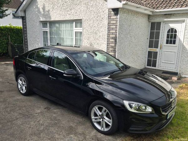Volvo S60 Saloon, Diesel, 2015, Black