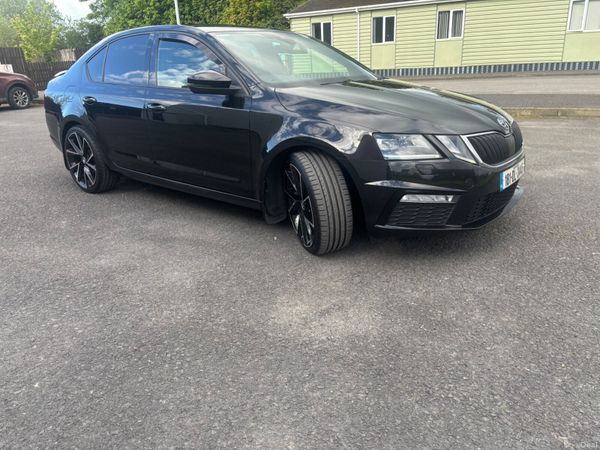 Skoda Octavia Hatchback, Diesel, 2018, Black