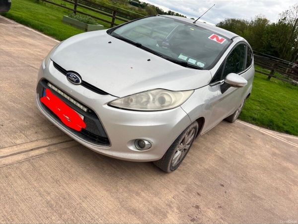 Ford Fiesta Hatchback, Diesel, 2011, Silver