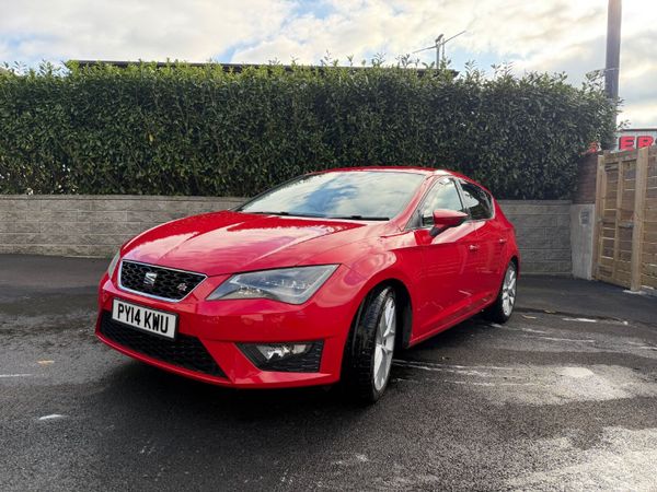 SEAT Leon Hatchback, Petrol, 2014, Red