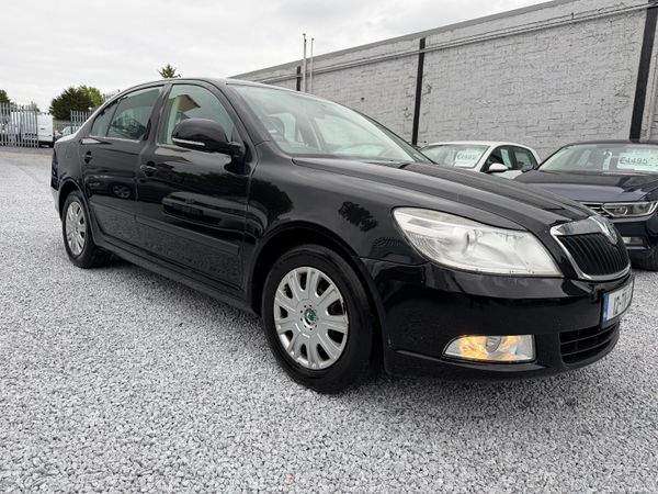 Skoda Octavia Saloon, Diesel, 2012, Black