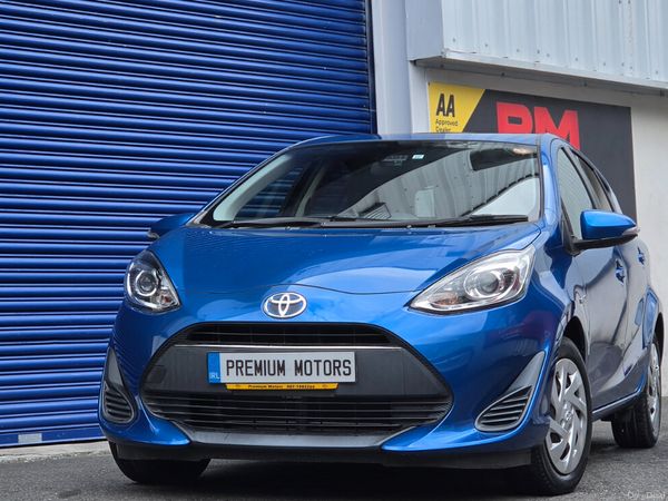 Toyota Aqua Hatchback, Petrol Hybrid, 2019, Blue