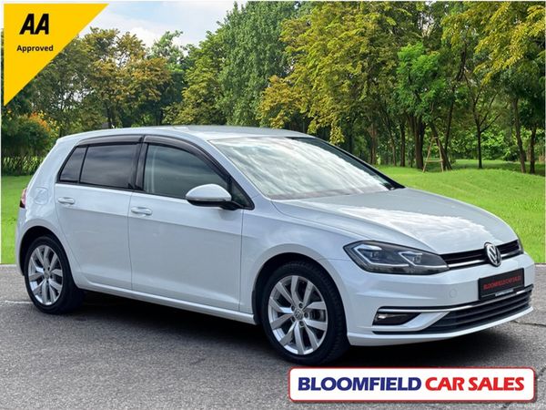 Volkswagen Golf Hatchback, Petrol, 2017, White