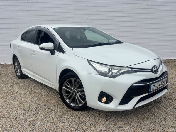 Toyota Avensis Saloon, Diesel, 2017, White