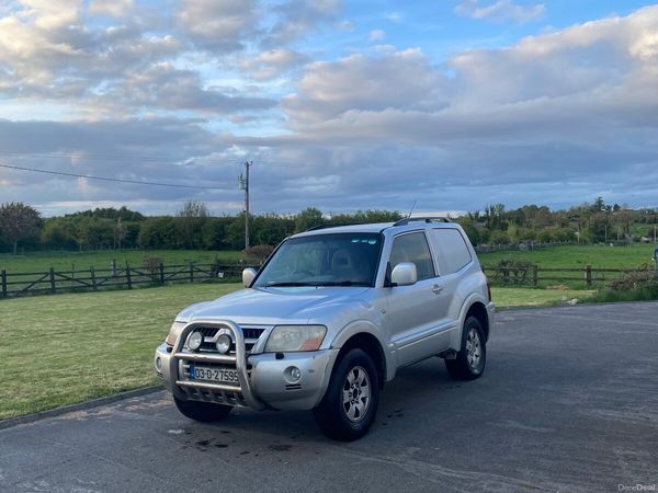 Mitsubishi Pajero SUV, Diesel, 2003, Silver