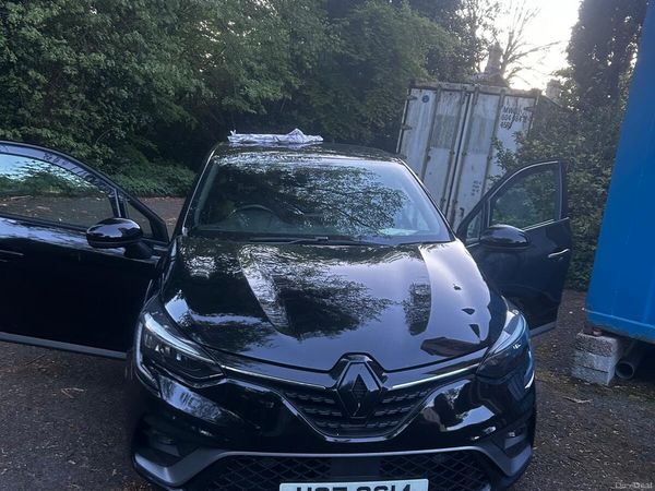 Renault Clio Hatchback, Petrol, 2023, Black
