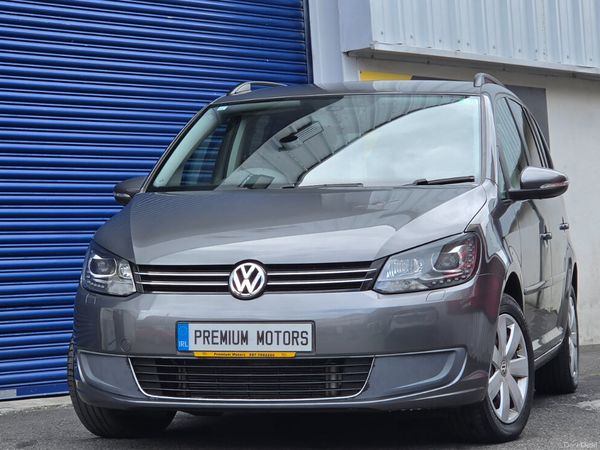 Volkswagen Touran MPV, Petrol, 2015, Grey