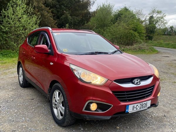 Hyundai ix35 SUV, Diesel, 2011, Red